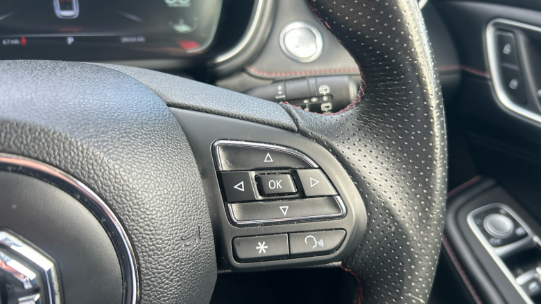 MG Hs 1.5 T-GDI Excite 5dr DCT Petrol Hatchback